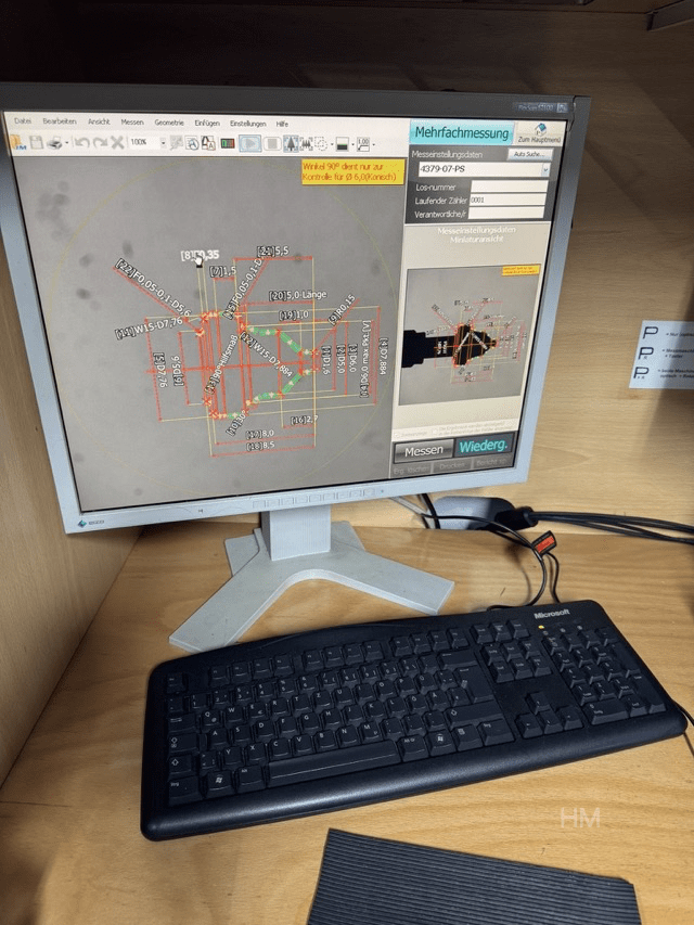 Messmaschine Keyence_IM6020_Bj.06_2011 _IntNr231473