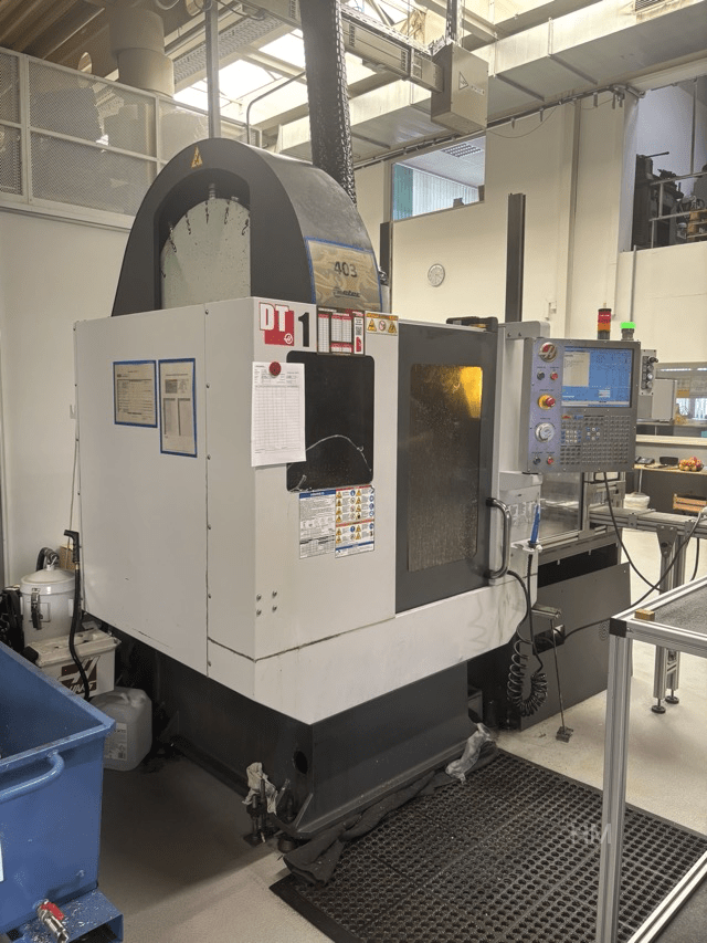 HAAS DT 1 , Baujahr_2010_IntNr231656